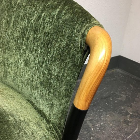 73f7480e-f00e-433c-8d6f-1a9a16349818