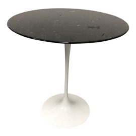 Knoll Saarinen Marble Top Side Table. Original Price: $1,050
