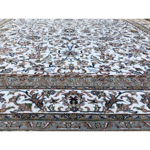 handknotted-100-wool-area-rug-india-7260