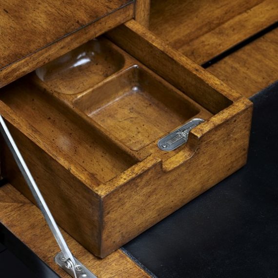 lacourte-upright-fall-front-desk-c