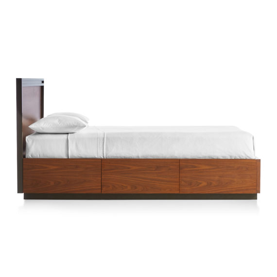 BlairQueenBedSideF16