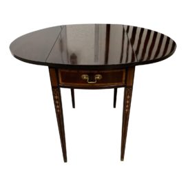 Hickory White Federal-Style Pembroke Drop Leaf Table