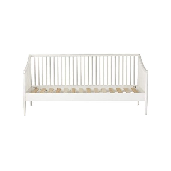 crate-and-barrel-hampshire-spindle-white-daybed-2911