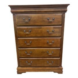 Drexel Heritage English Traditional Five Drawer Dresser