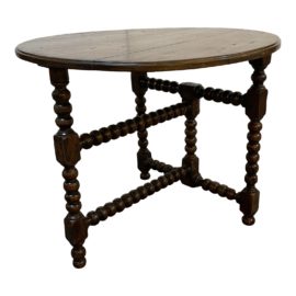 Early 20th Century Spindle Leg Round Table