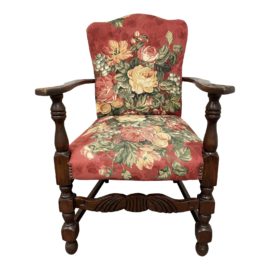 Mid 20th Century English Traditional Floral Arm Chair