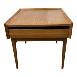 Mid 20th Century Dillingham Esprit Side Table