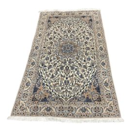 Nain Style Persian Rug - 4′2″ × 7′1″