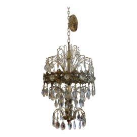 Mid 20th Century Tear Drop Crystal Pendant Eight Light Chandelier