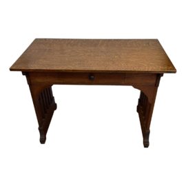 Early 20th Century Rift Cut Oak Mission Style Petite Desk