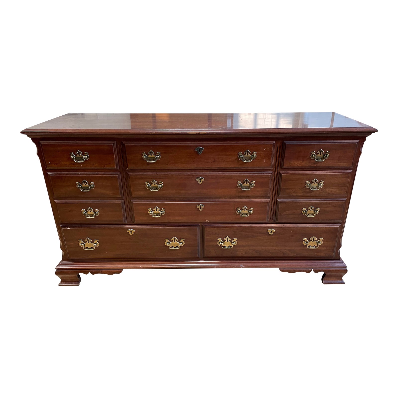 Pennsylvania House Eight Drawer Dresser - Design Plus Gallery