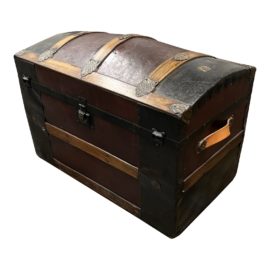 Early 20th Century Feigebaum Funk Company Steamer Trunk
