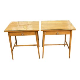 Mid 20th Century Paul McCobb Planner Group #1586 Side/Lamp Tables, a Pair