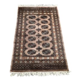 Royal Bokara Handknotted in 100% Wool Pile Pakistan - 4′1″ × 6′6″