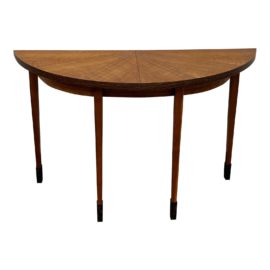 Transitional Demilune Starburst Top + Four Legged Table