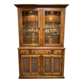 Lane Furniture Two-Piece Light-Up Hutch