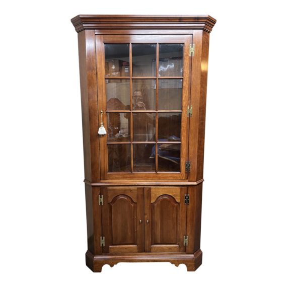 vintage-12-pane-lighted-corner-display-cabinet-7420