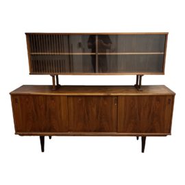 Dyrlund Large Two-Piece Hutch
