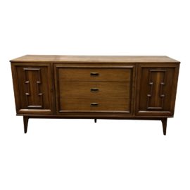 Mid 20th Century Bassett Furniture Walnut Buffet