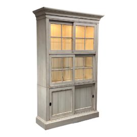 Ethan Allen New Country Webber Two Piece Dining Room Hutch. Original Price: $3,580