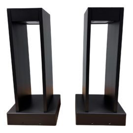 NEW Sean Lavin Syntra 18 Outdoor Path Modern Collection, a Pair. Original Price: $980