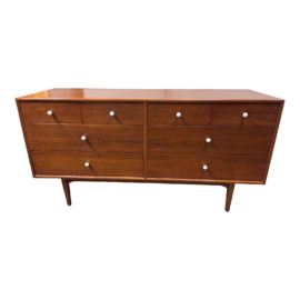 Kipp Stewart & Stewart MacDougall for Drexel Mid Century Modern Walnut Dresser