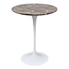 Knoll Studio Eero Saarinen Small Tulip Table. Original Price: $2,530