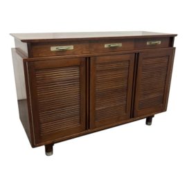 Mid Century Modern Willet Trans-East Cherry Wood Credenza
