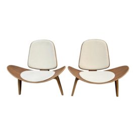 Nuevo Artemis Tripod Shell Chair, a Pair. Original Price: $3,124