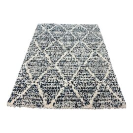 NEW 5ft 6in X 7ft 5in Oasis Delphine Area Rug. Original Price: $225