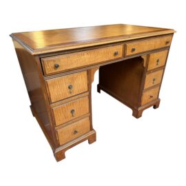 Vintage Maddox Reproduction Colonial Furniture Pedestal Desk