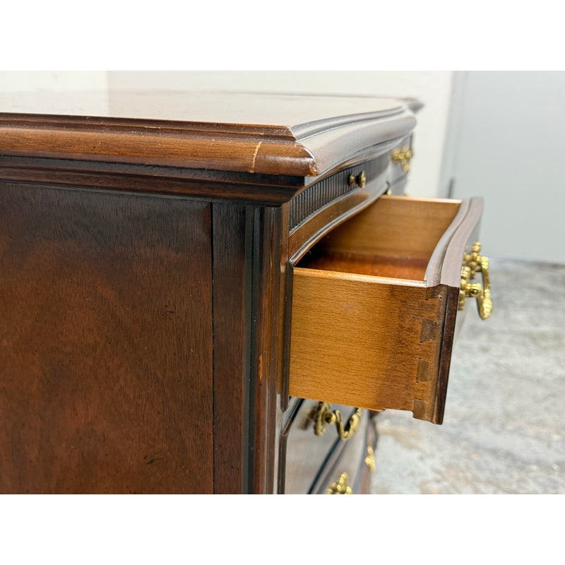 Late 20th Century Drexel Heritage Heirlooms Collection Nightstands