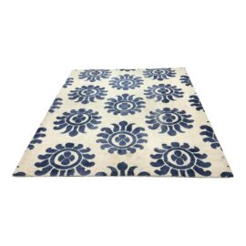 8ft X 10ft Serena & Lily Azul Hand Knotted Area Rug. Original Price: $2,800