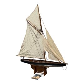 Authentic Models Yacht Y America’s Cup, Columbia 1901