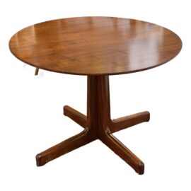 Nichols & Stone Cherry Finish Solid Wood Pedestal Dining Table