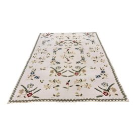 7ft 5in X 10ft Needlepoint Floral Area Rug