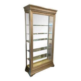 Pulaski Furniture Lyon Sliding Door Curio. Original Price: $1,200