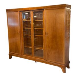 Mid 20th Century Linen Press/Armoire