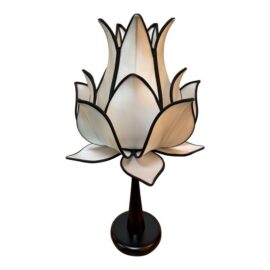 Om Gallery Baby Blooming Lotus Table Lamp