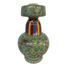 Chinese Qing Qianlong Famille Rose Vase