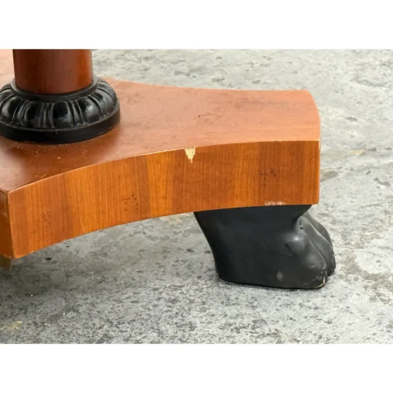 baker-furniture-vintage-palladian-pedestal-dining-table-46-inches-5945