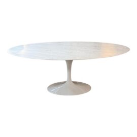 Knoll Saarinen Dining Table, Carrera Marble. Original Price: $13,000
