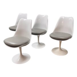 Eero Saarinen for Knoll Tulip Armless Swivel Chairs, Set of Four. Original Price: $13,175
