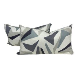 NEW Thom Filicia for Eastern Accents Sconset Lumbar Pillows, Pair. Original Price: $240